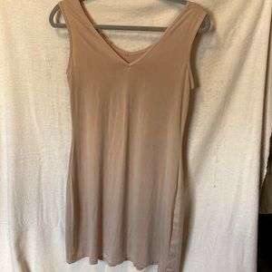 Relativity beige slip
